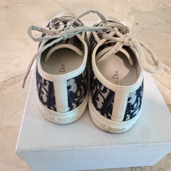 Dior Sneakers Size 8 - Picture 3 of 5